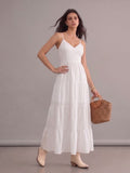 Robe longue bohème blanche fluide chic à bretelles fines, col en V