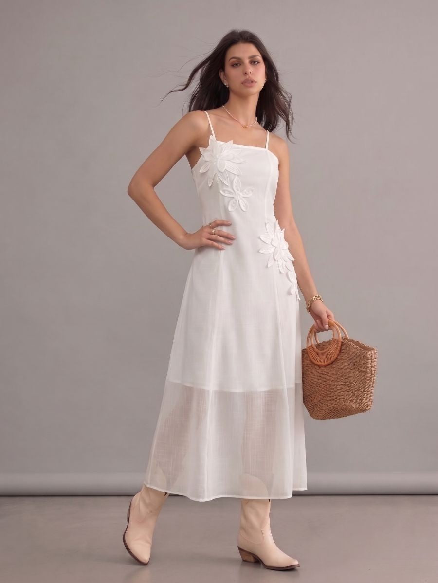 Robe longue bohème blanche à fleurs en relief