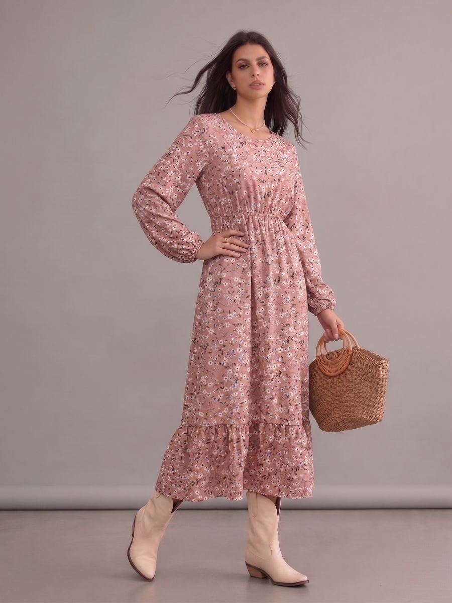 Robe bohème rose fleurie à col rond et manches longues