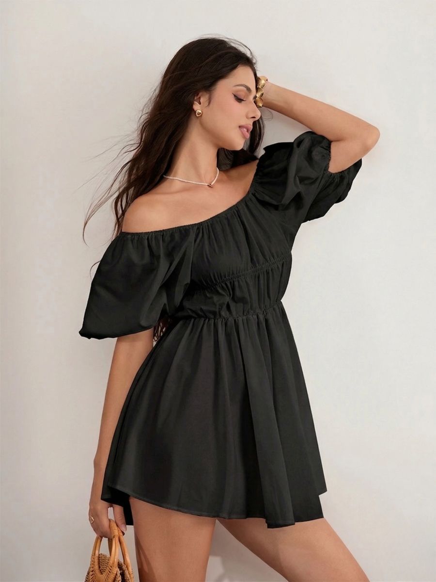 Robe bohème blanche décontractée à manches courtes