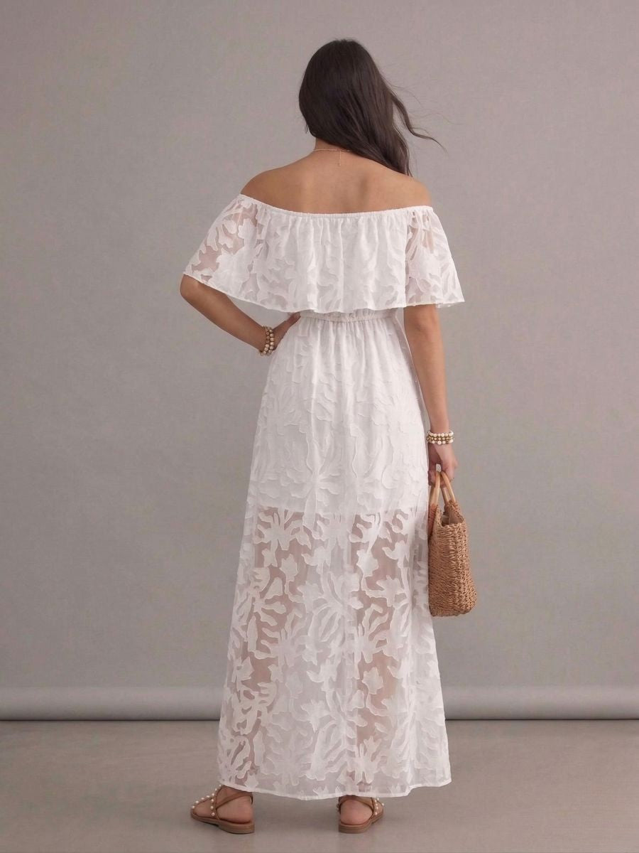 Robe bohème blanche longue à manches courtes et épaules dénudées en dentelle