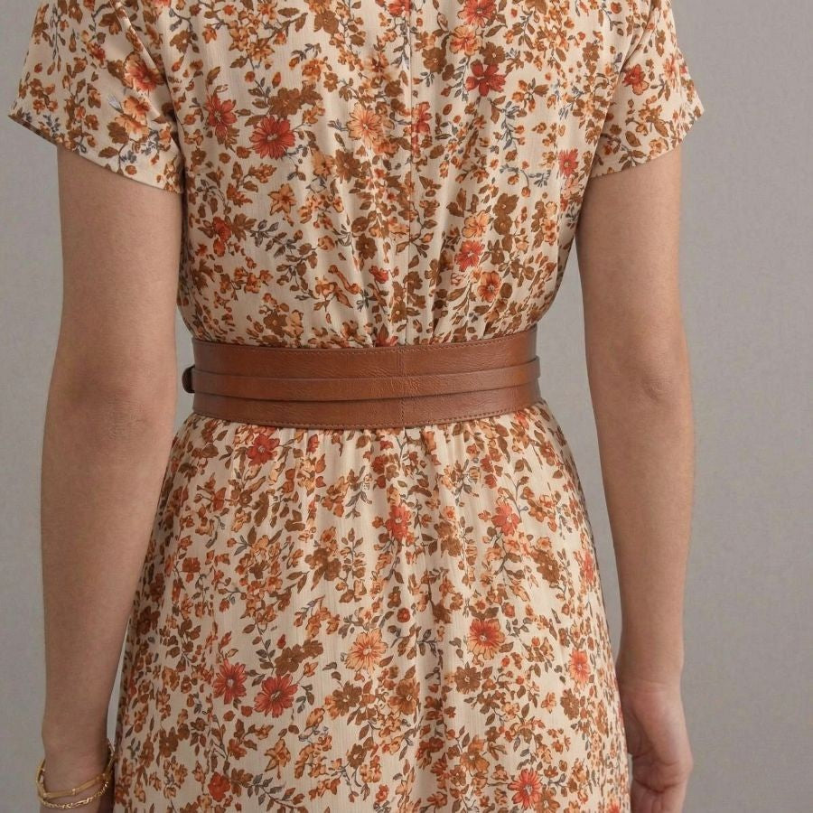 Robe bohème longue plissée florale beige à col en V