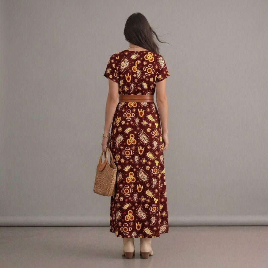 Robe bohème longue plissée florale marron à col en V