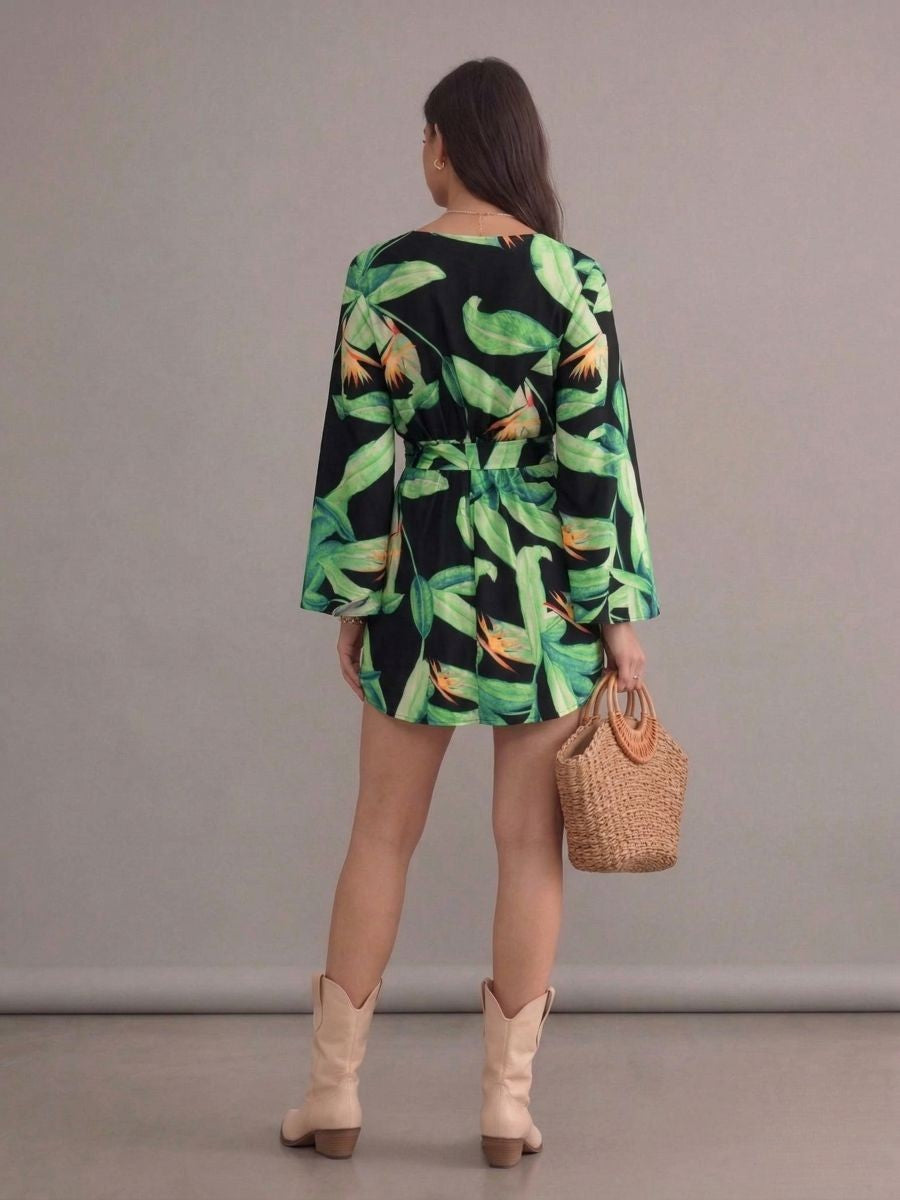 Robe bohème col en V manches chauve-souris à fleurs imprimées vertes