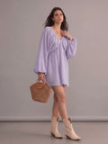 Robe bohème courte violette à col en V et manches longues