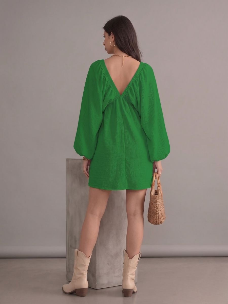Robe bohème courte verte à col en V et manches longues