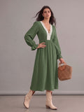 Robe longue bohème verte en dentelle à col en V et manches longues