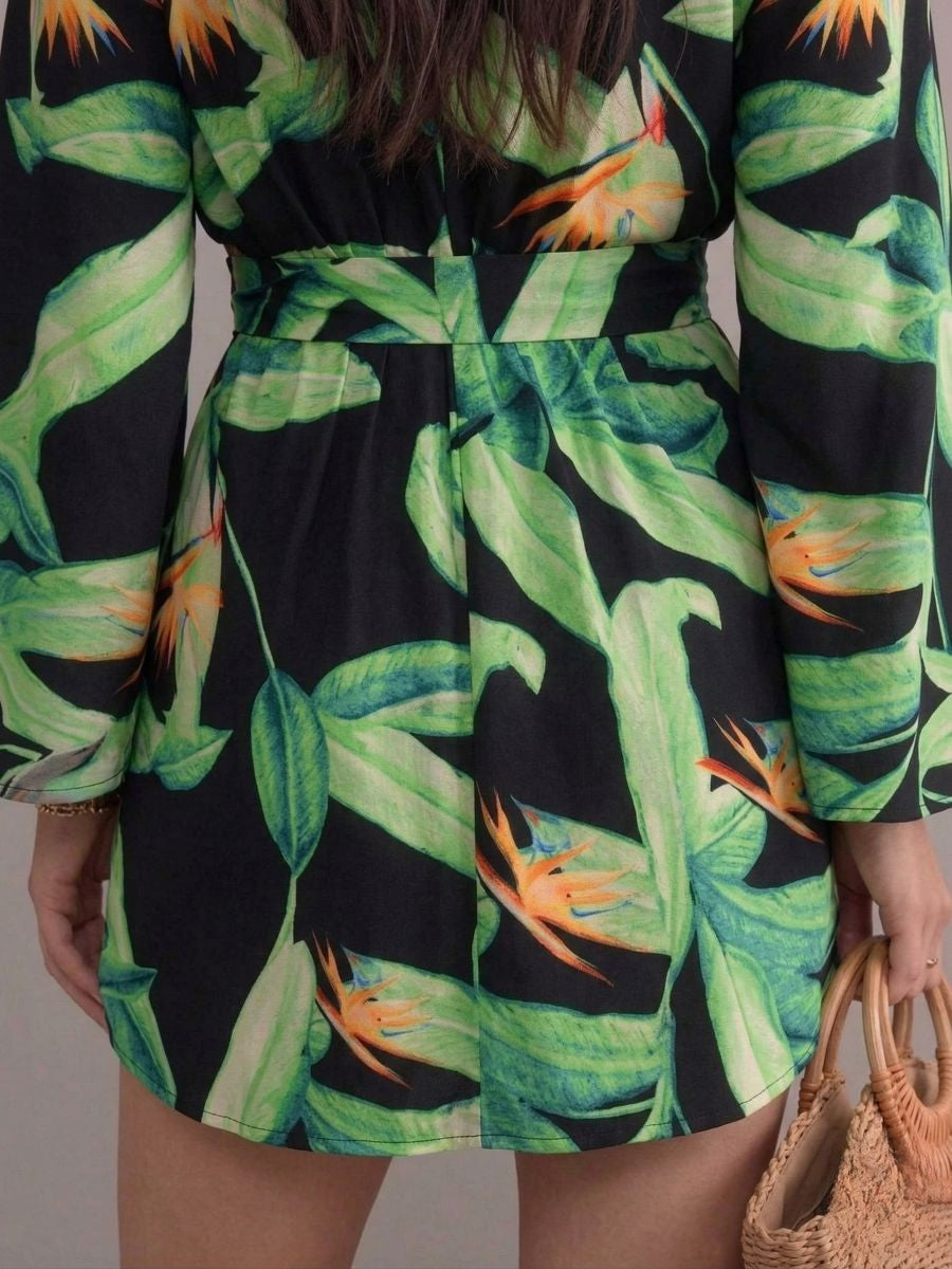Robe bohème col en V manches chauve-souris à fleurs imprimées vertes