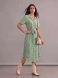Robe bohème verte midi à imprimé fleuri, manches courtes, ceinturée