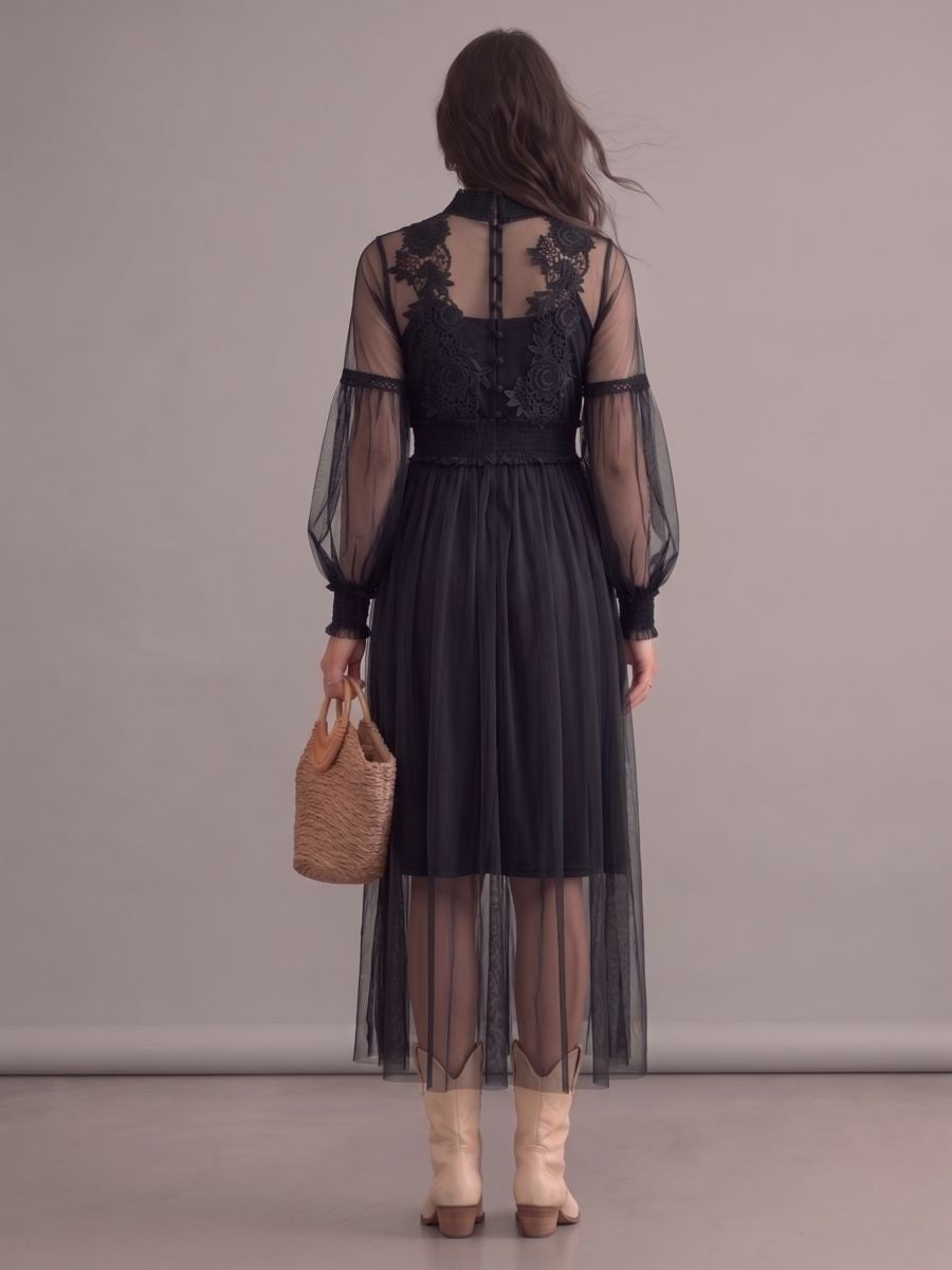 Robe bohème noire romantique en dentelle à manches longues